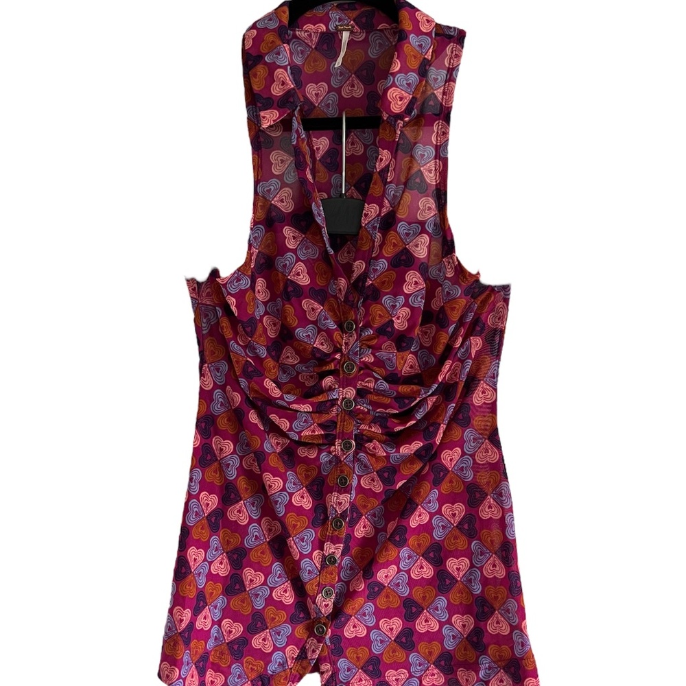 “Free People” Heart Sheer blouse racer back tank with rushing